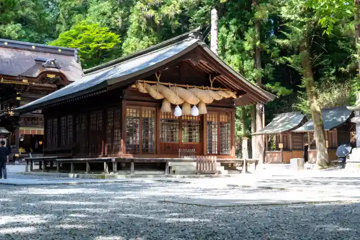 諏訪大社下社春宮(長野県)