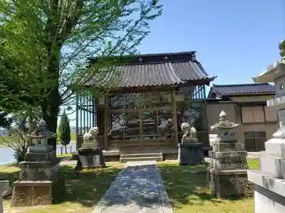 神明社の本殿