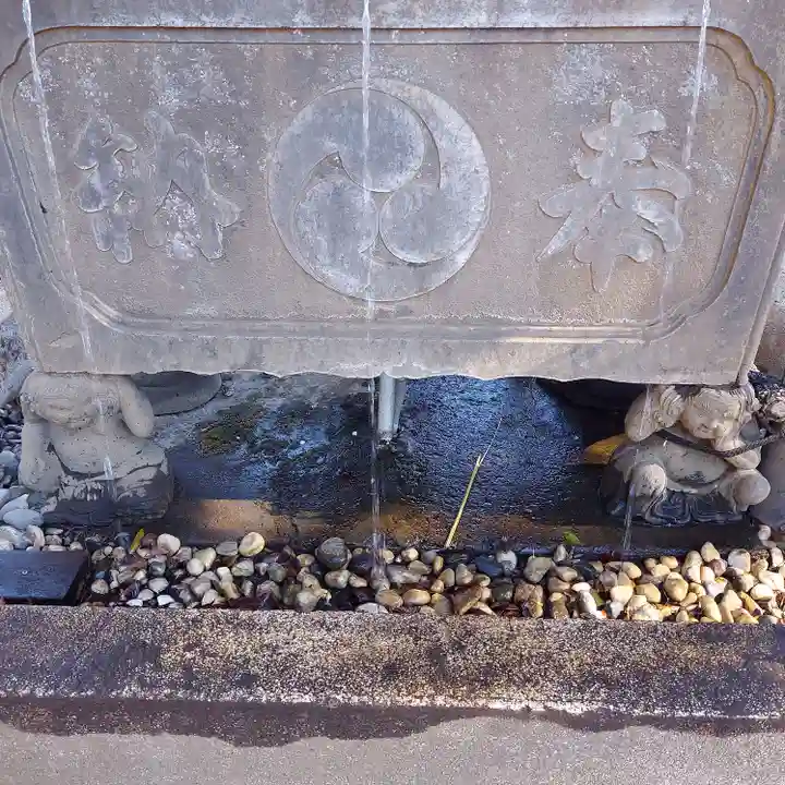 八雲氷川神社の手水舎