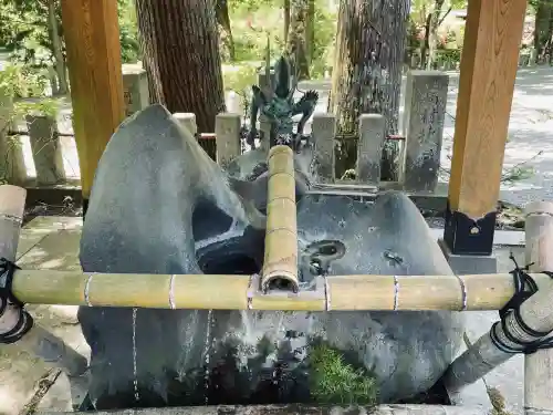 山中諏訪神社の{uncategorized: "未分類", other: "その他", undefined: "問題あり", building: "その他建物", grave: "お墓", sacred_gate: "鳥居", guardian: "狛犬", statue: "像", buddha: "仏像", history: "歴史", nature: "自然", garden: "庭園", animal: "動物", pagoda: "塔", temizu: "手水舎", mountain_gate: "山門・神門", sanctuary: "本殿・本堂", subordinate: "末社・摂社", art: "芸術", scenery: "景色", jizo: "地蔵", ema: "絵馬", goshuin: "御朱印", omikuji: "おみくじ", items: "授与品その他", amulet: "お守り", goshuincho: "御朱印帳", eats: "食事", festival: "お祭り", votive_dance: "神楽", shichigosan: "七五三参", wedding: "結婚式", experience: "体験その他", initially: "初詣", around: "周辺", anti_infection: "感染症対策"}