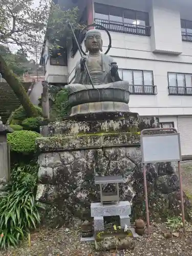 岩舟山高勝寺の仏像