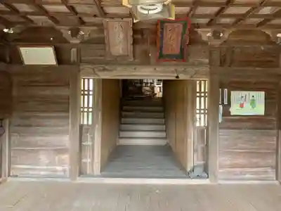 八幡神社の本殿・本堂