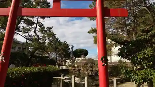 市原稲荷神社の鳥居