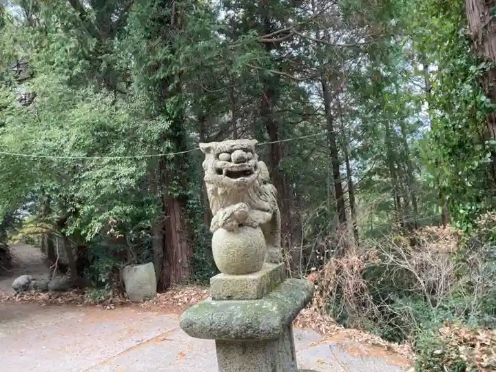 紀貫之社の狛犬