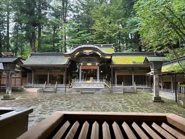 諏訪大社の本殿・本堂