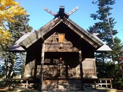 芽生神社の本殿