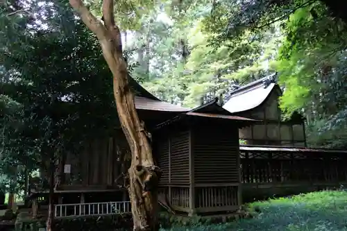 静神社の本殿