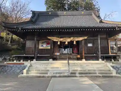 石母田 三吉神社の本殿・本堂