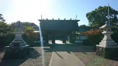秋田県護國神社の山門・神門