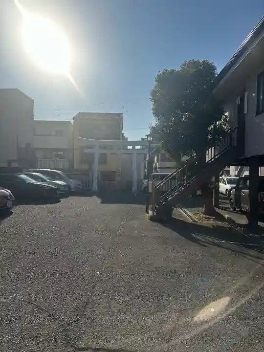 中村八幡神社の{uncategorized: "未分類", other: "その他", undefined: "問題あり", building: "その他建物", grave: "お墓", sacred_gate: "鳥居", guardian: "狛犬", statue: "像", buddha: "仏像", history: "歴史", nature: "自然", garden: "庭園", animal: "動物", pagoda: "塔", temizu: "手水舎", mountain_gate: "山門・神門", sanctuary: "本殿・本堂", subordinate: "末社・摂社", art: "芸術", scenery: "景色", jizo: "地蔵", ema: "絵馬", goshuin: "御朱印", omikuji: "おみくじ", items: "授与品その他", amulet: "お守り", goshuincho: "御朱印帳", eats: "食事", festival: "お祭り", votive_dance: "神楽", shichigosan: "七五三参", wedding: "結婚式", experience: "体験その他", initially: "初詣", around: "周辺", anti_infection: "感染症対策"}