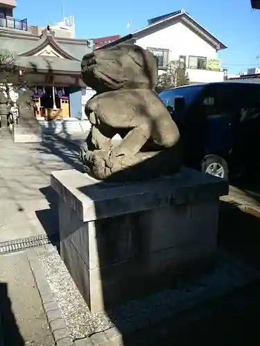 穏田神社の狛犬