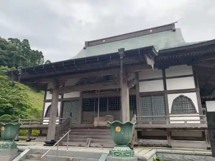 遍照寺の本殿・本堂