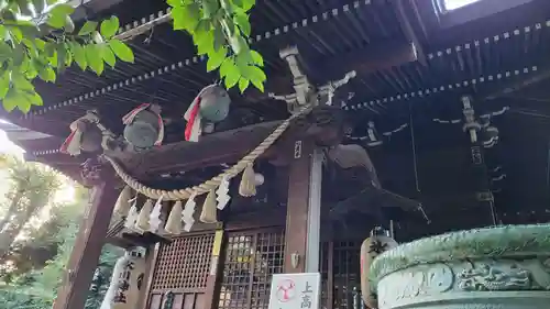 上高田氷川神社の本殿・本堂