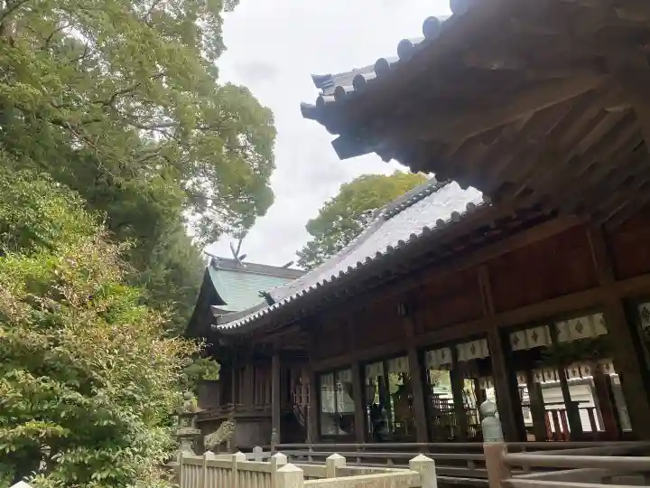 上田八幡神社の{uncategorized: "未分類", other: "その他", undefined: "問題あり", building: "その他建物", grave: "お墓", sacred_gate: "鳥居", guardian: "狛犬", statue: "像", buddha: "仏像", history: "歴史", nature: "自然", garden: "庭園", animal: "動物", pagoda: "塔", temizu: "手水舎", mountain_gate: "山門・神門", sanctuary: "本殿・本堂", subordinate: "末社・摂社", art: "芸術", scenery: "景色", jizo: "地蔵", ema: "絵馬", goshuin: "御朱印", omikuji: "おみくじ", items: "授与品その他", amulet: "お守り", goshuincho: "御朱印帳", eats: "食事", festival: "お祭り", votive_dance: "神楽", shichigosan: "七五三参", wedding: "結婚式", experience: "体験その他", initially: "初詣", around: "周辺", anti_infection: "感染症対策"}