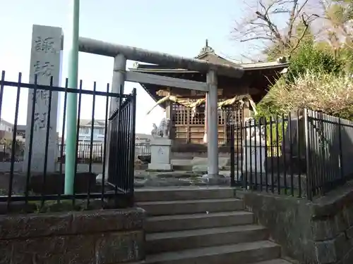 諏訪神社の鳥居