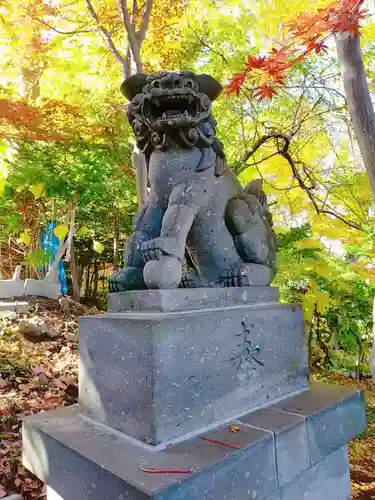 平岸天満宮・太平山三吉神社の狛犬