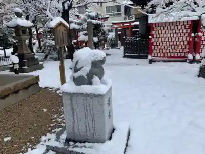 三輪神社の狛犬