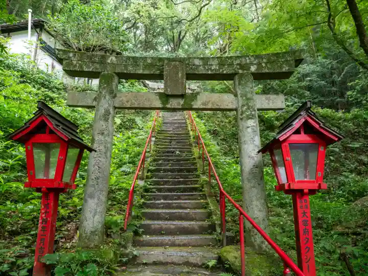 石穴稲荷神社(福岡県)