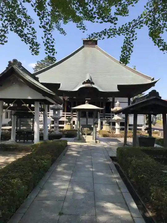 星谷寺の本殿・本堂