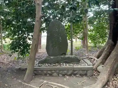 上長屋神社の{uncategorized: "未分類", other: "その他", undefined: "問題あり", building: "その他建物", grave: "お墓", sacred_gate: "鳥居", guardian: "狛犬", statue: "像", buddha: "仏像", history: "歴史", nature: "自然", garden: "庭園", animal: "動物", pagoda: "塔", temizu: "手水舎", mountain_gate: "山門・神門", sanctuary: "本殿・本堂", subordinate: "末社・摂社", art: "芸術", scenery: "景色", jizo: "地蔵", ema: "絵馬", goshuin: "御朱印", omikuji: "おみくじ", items: "授与品その他", amulet: "お守り", goshuincho: "御朱印帳", eats: "食事", festival: "お祭り", votive_dance: "神楽", shichigosan: "七五三参", wedding: "結婚式", experience: "体験その他", initially: "初詣", around: "周辺", anti_infection: "感染症対策"}