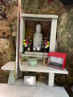 満願滝弁財天(大阪府)