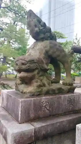 白山神社の狛犬