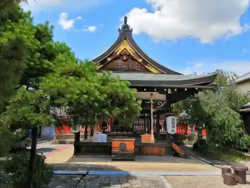 御霊神社の本殿