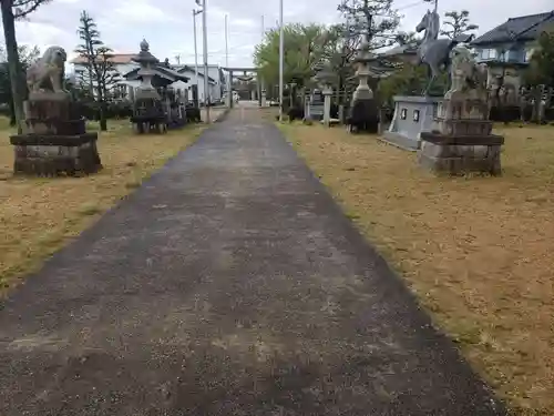 伊勢領神社の建物その他