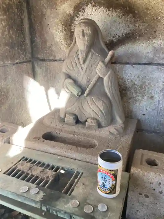 明王院(満願寺別院)の像