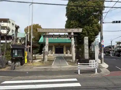 八王子神社 春日神社（清水町）の{uncategorized: "未分類", other: "その他", undefined: "問題あり", building: "その他建物", grave: "お墓", sacred_gate: "鳥居", guardian: "狛犬", statue: "像", buddha: "仏像", history: "歴史", nature: "自然", garden: "庭園", animal: "動物", pagoda: "塔", temizu: "手水舎", mountain_gate: "山門・神門", sanctuary: "本殿・本堂", subordinate: "末社・摂社", art: "芸術", scenery: "景色", jizo: "地蔵", ema: "絵馬", goshuin: "御朱印", omikuji: "おみくじ", items: "授与品その他", amulet: "お守り", goshuincho: "御朱印帳", eats: "食事", festival: "お祭り", votive_dance: "神楽", shichigosan: "七五三参", wedding: "結婚式", experience: "体験その他", initially: "初詣", around: "周辺", anti_infection: "感染症対策"}