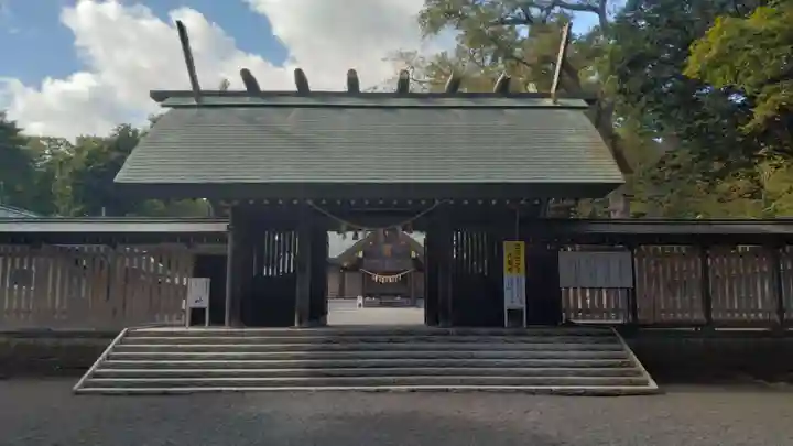 千歳神社の山門・神門