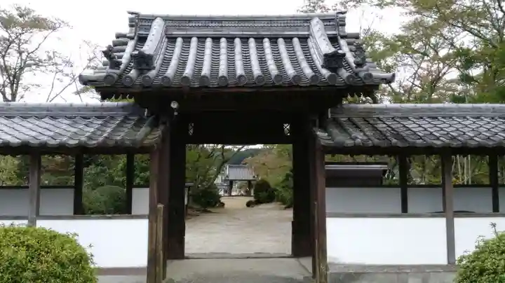 世尊寺の山門・神門