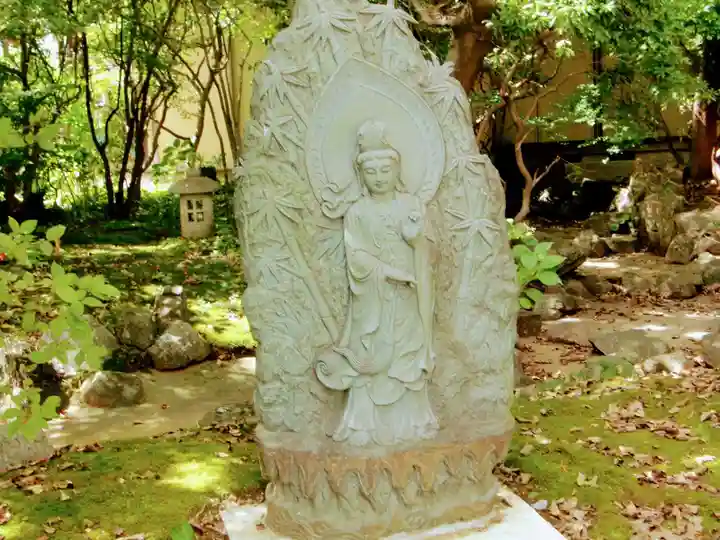 明星院(大師霊園)の仏像