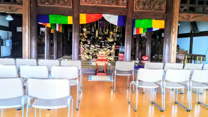 光照寺の本殿・本堂