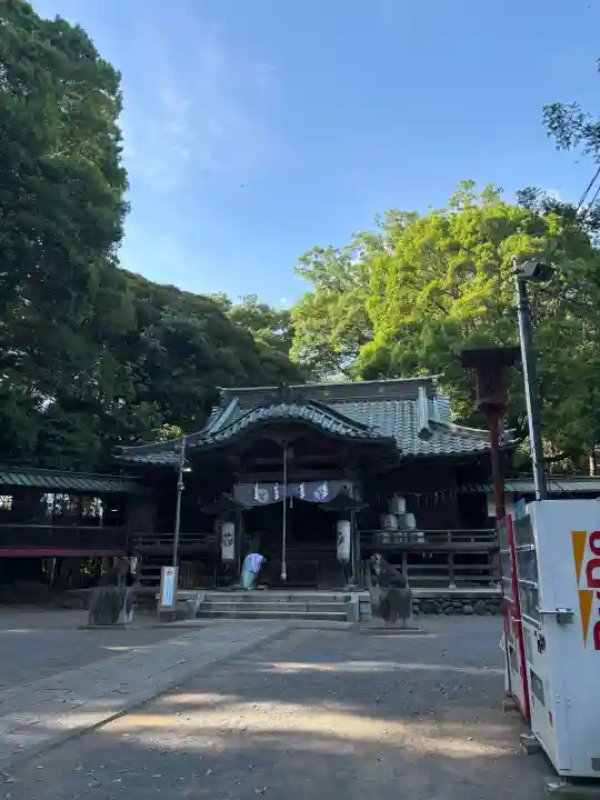 雀神社の{uncategorized: "未分類", other: "その他", undefined: "問題あり", building: "その他建物", grave: "お墓", sacred_gate: "鳥居", guardian: "狛犬", statue: "像", buddha: "仏像", history: "歴史", nature: "自然", garden: "庭園", animal: "動物", pagoda: "塔", temizu: "手水舎", mountain_gate: "山門・神門", sanctuary: "本殿・本堂", subordinate: "末社・摂社", art: "芸術", scenery: "景色", jizo: "地蔵", ema: "絵馬", goshuin: "御朱印", omikuji: "おみくじ", items: "授与品その他", amulet: "お守り", goshuincho: "御朱印帳", eats: "食事", festival: "お祭り", votive_dance: "神楽", shichigosan: "七五三参", wedding: "結婚式", experience: "体験その他", initially: "初詣", around: "周辺", anti_infection: "感染症対策"}