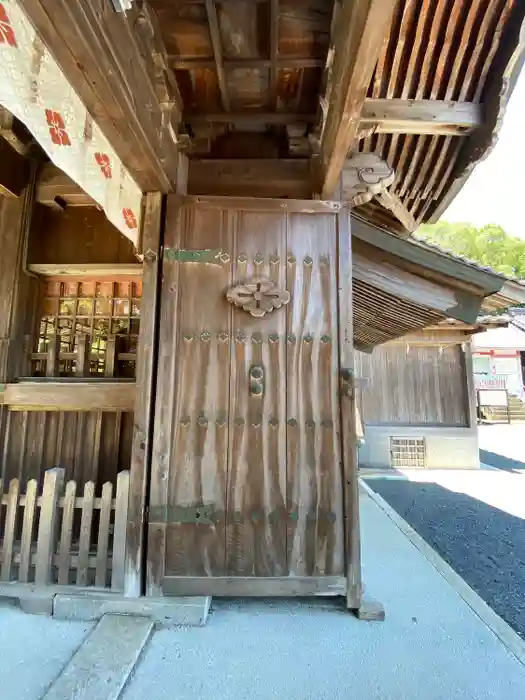 八幡古表神社の建物その他