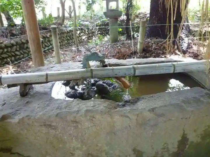 飯野高宮神山神社の手水舎