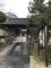 阿太加夜神社の山門