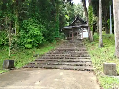 大宮神社の{uncategorized: "未分類", other: "その他", undefined: "問題あり", building: "その他建物", grave: "お墓", sacred_gate: "鳥居", guardian: "狛犬", statue: "像", buddha: "仏像", history: "歴史", nature: "自然", garden: "庭園", animal: "動物", pagoda: "塔", temizu: "手水舎", mountain_gate: "山門・神門", sanctuary: "本殿・本堂", subordinate: "末社・摂社", art: "芸術", scenery: "景色", jizo: "地蔵", ema: "絵馬", goshuin: "御朱印", omikuji: "おみくじ", items: "授与品その他", amulet: "お守り", goshuincho: "御朱印帳", eats: "食事", festival: "お祭り", votive_dance: "神楽", shichigosan: "七五三参", wedding: "結婚式", experience: "体験その他", initially: "初詣", around: "周辺", anti_infection: "感染症対策"}