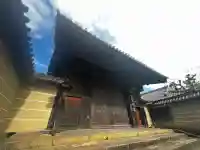 三十三間堂本坊 妙法院門跡の{uncategorized: "未分類", other: "その他", undefined: "問題あり", building: "その他建物", grave: "お墓", sacred_gate: "鳥居", guardian: "狛犬", statue: "像", buddha: "仏像", history: "歴史", nature: "自然", garden: "庭園", animal: "動物", pagoda: "塔", temizu: "手水舎", mountain_gate: "山門・神門", sanctuary: "本殿・本堂", subordinate: "末社・摂社", art: "芸術", scenery: "景色", jizo: "地蔵", ema: "絵馬", goshuin: "御朱印", omikuji: "おみくじ", items: "授与品その他", amulet: "お守り", goshuincho: "御朱印帳", eats: "食事", festival: "お祭り", votive_dance: "神楽", shichigosan: "七五三参", wedding: "結婚式", experience: "体験その他", initially: "初詣", around: "周辺", anti_infection: "感染症対策"}