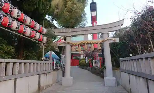 京濱伏見稲荷神社の鳥居