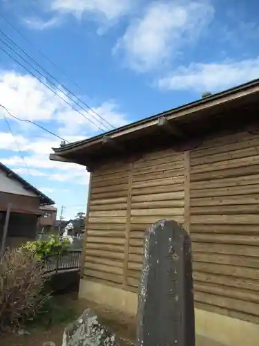 中里薬師堂の建物その他