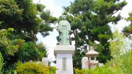 山崎神明社の像