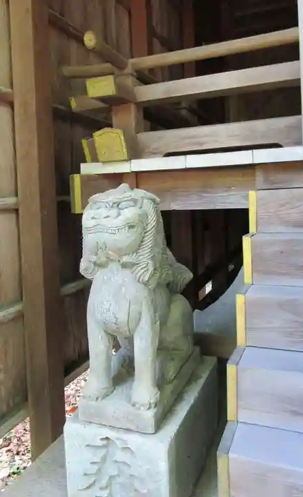 氣比神宮の狛犬