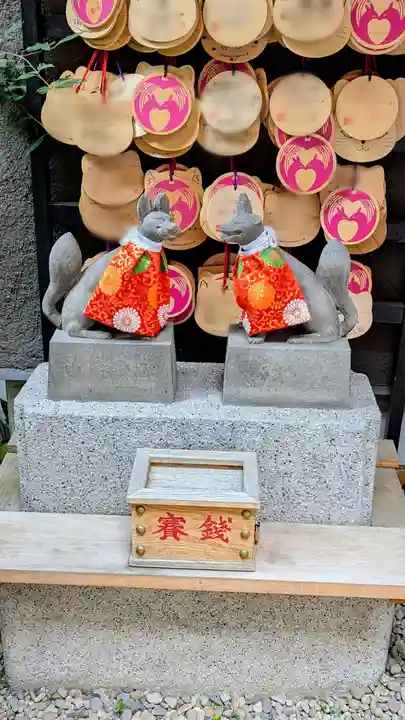 五十稲荷神社(栄寿稲荷神社)の狛犬