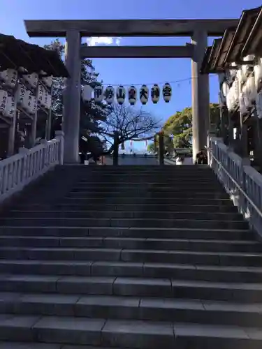 伊勢山皇大神宮の鳥居