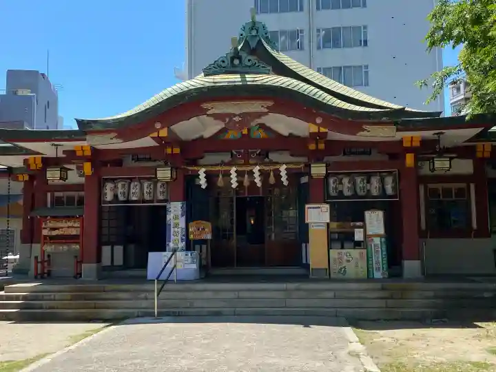 豊崎神社の{uncategorized: "未分類", other: "その他", undefined: "問題あり", building: "その他建物", grave: "お墓", sacred_gate: "鳥居", guardian: "狛犬", statue: "像", buddha: "仏像", history: "歴史", nature: "自然", garden: "庭園", animal: "動物", pagoda: "塔", temizu: "手水舎", mountain_gate: "山門・神門", sanctuary: "本殿・本堂", subordinate: "末社・摂社", art: "芸術", scenery: "景色", jizo: "地蔵", ema: "絵馬", goshuin: "御朱印", omikuji: "おみくじ", items: "授与品その他", amulet: "お守り", goshuincho: "御朱印帳", eats: "食事", festival: "お祭り", votive_dance: "神楽", shichigosan: "七五三参", wedding: "結婚式", experience: "体験その他", initially: "初詣", around: "周辺", anti_infection: "感染症対策"}
