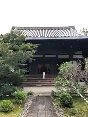 清凉寺の本殿・本堂