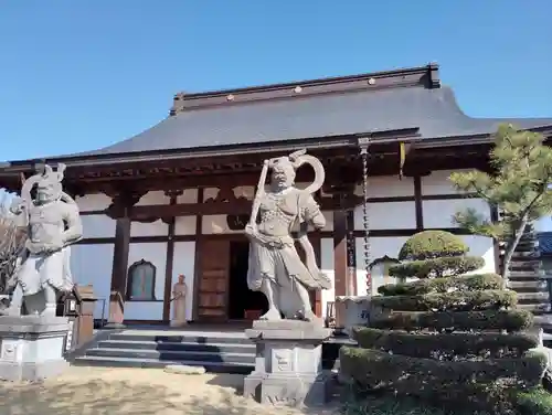 西林寺の本殿・本堂