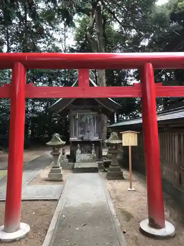 阿太加夜神社の末社・摂社